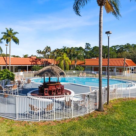 Vero Beach Inn & Suites Vero Beach I-95 (Adults Only) Ngoại thất bức ảnh
